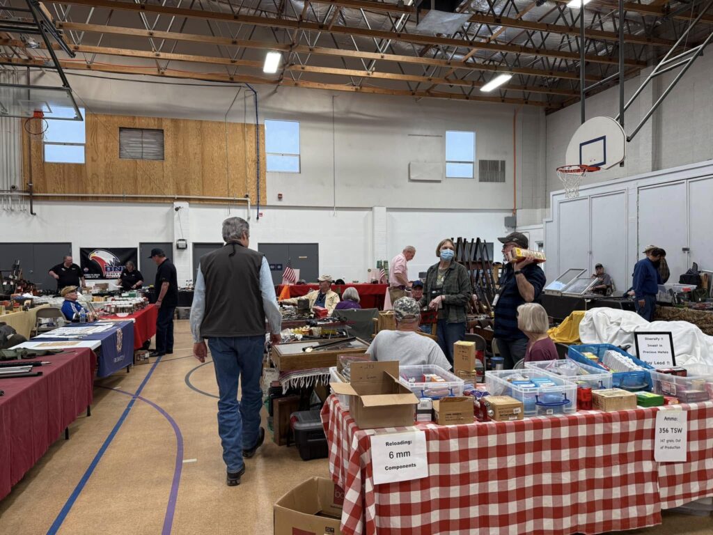 American Dream Gun Show - Galley
